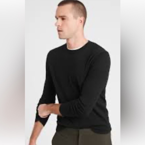 NWT-banana Republic-M-navy blue -crewneck, cashmere blend, lightweight, sweater. - Picture 1 of 12